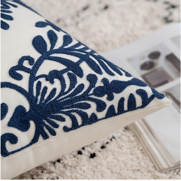 Navy Blue and White Decorative Throw Pillow covers - Picture 3 of 4
